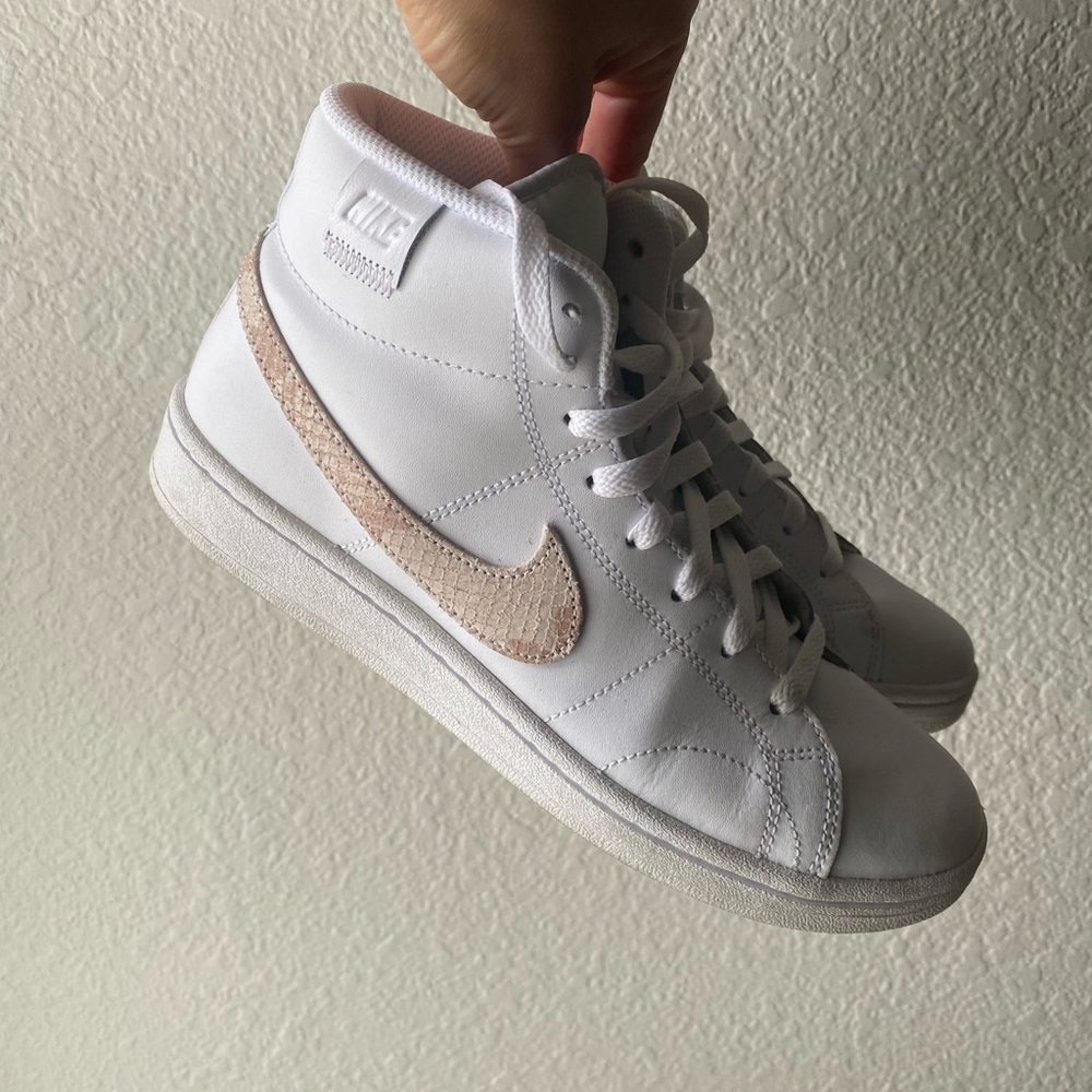Nike Hightop Sneakers